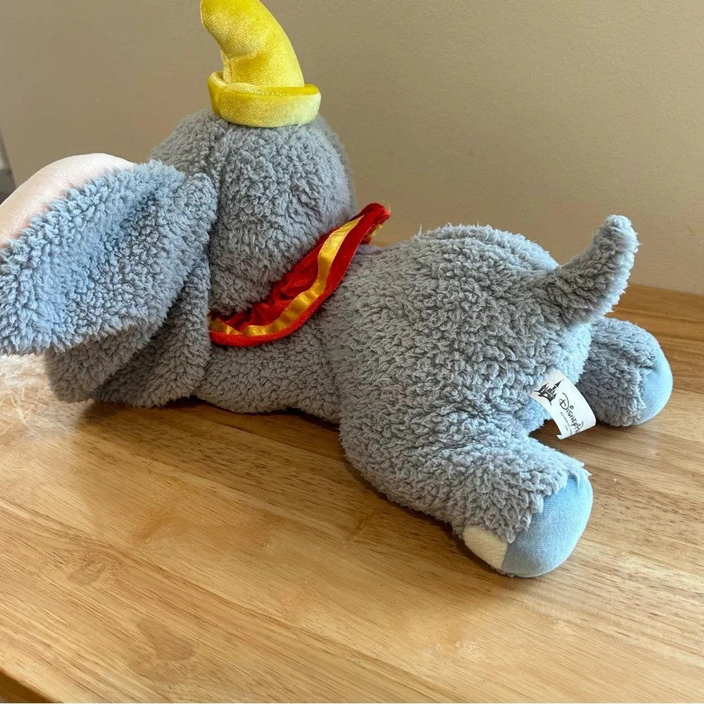 Disney Parks Dumbo The Elephant Plush‎ Stuffed Animal Gray With Yellow Hat